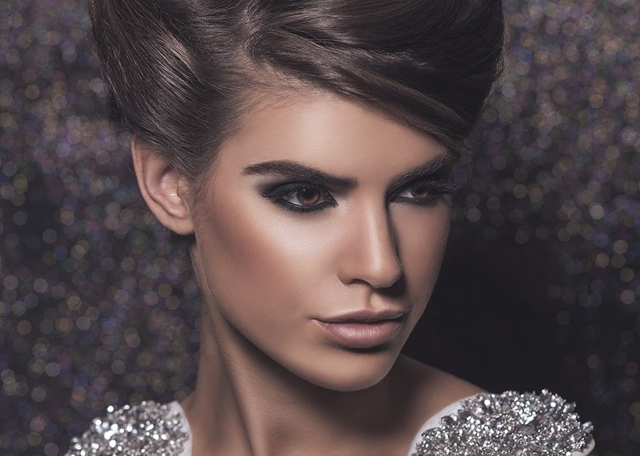 Follyhouse tweet media