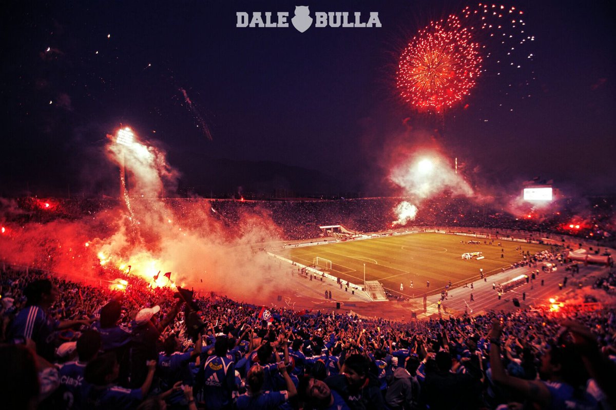 chuncho_locura's tweet photo. A 4 años del primer título internacional de #UdeChile.Noche mágica,de sentimientos y emociones por doquier. U3-0LDU https://t.co/vgaSPInuJu