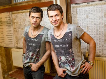 Братья деревянко. Песня деревянко самая. Смердяков братья карамазовы. Песня деревянко самая. Песня деревянко самая.