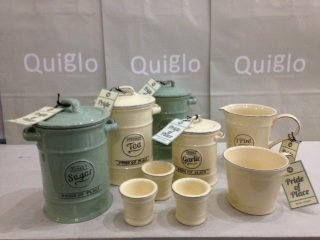 QuigloKitchen's tweet image. A FREE ONE of these, when you buy any three T+G coffee, tea and sugar.

Mug
3 Egg Cups
1 Pint Jug
Garlic Pot
