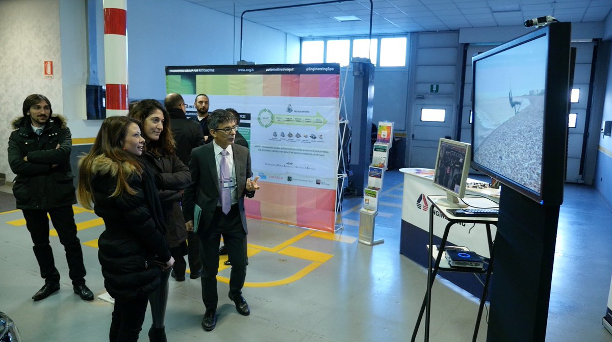 andreaxon's tweet photo. #digitalsignage to improve the #customerexperience-#innovationdayrenault @renaultitalia @EngineeringSpa @DSI_Innova https://t.co/A97uL2EIAm