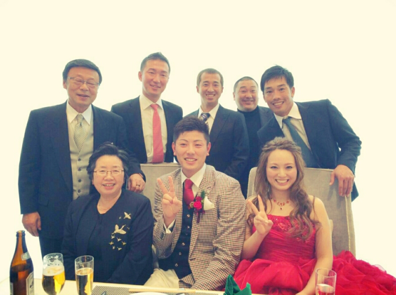 かーぷぶーん マエケンが さいとうゆうき と題したブログで 元カープのです 笑 結婚式に参加させてもらいましたー と報告 Carp マエケンが齊藤悠葵の結婚式に参加 元カープのです 笑 T Co B8c7niayqk T Co
