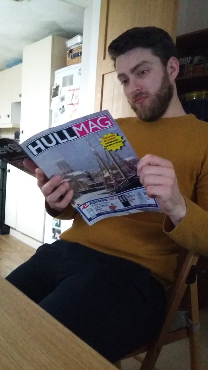 EYWritingGroup's tweet image. Research....#screenwriting #comedy #sitcom #sitcomwriting #Kettleson