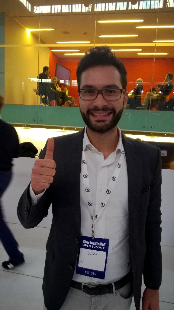 chiararo's tweet photo. Dopo #Bootstrap15 anche @wallintv a #SIOS15! @_jetiba @ildani70 @FabioSantini71 @microsoftitalia #BizSpark https://t.co/Os52QHlVfM