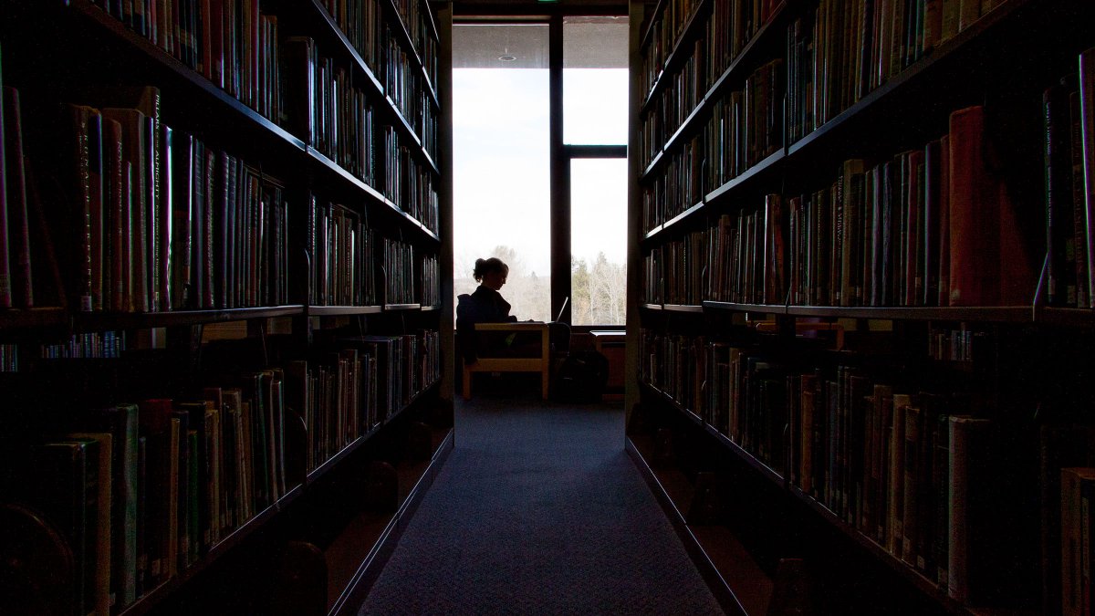 Good luck to our students during finals week! Find a cozy spot in the <a href="/SamuelReadHall/">LSC Library</a> for some last-minute studying