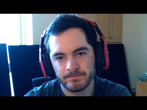 TrashOrNotYT's tweet image. CaptainSparklez 

RT = Keep
Like = Throw in the trash