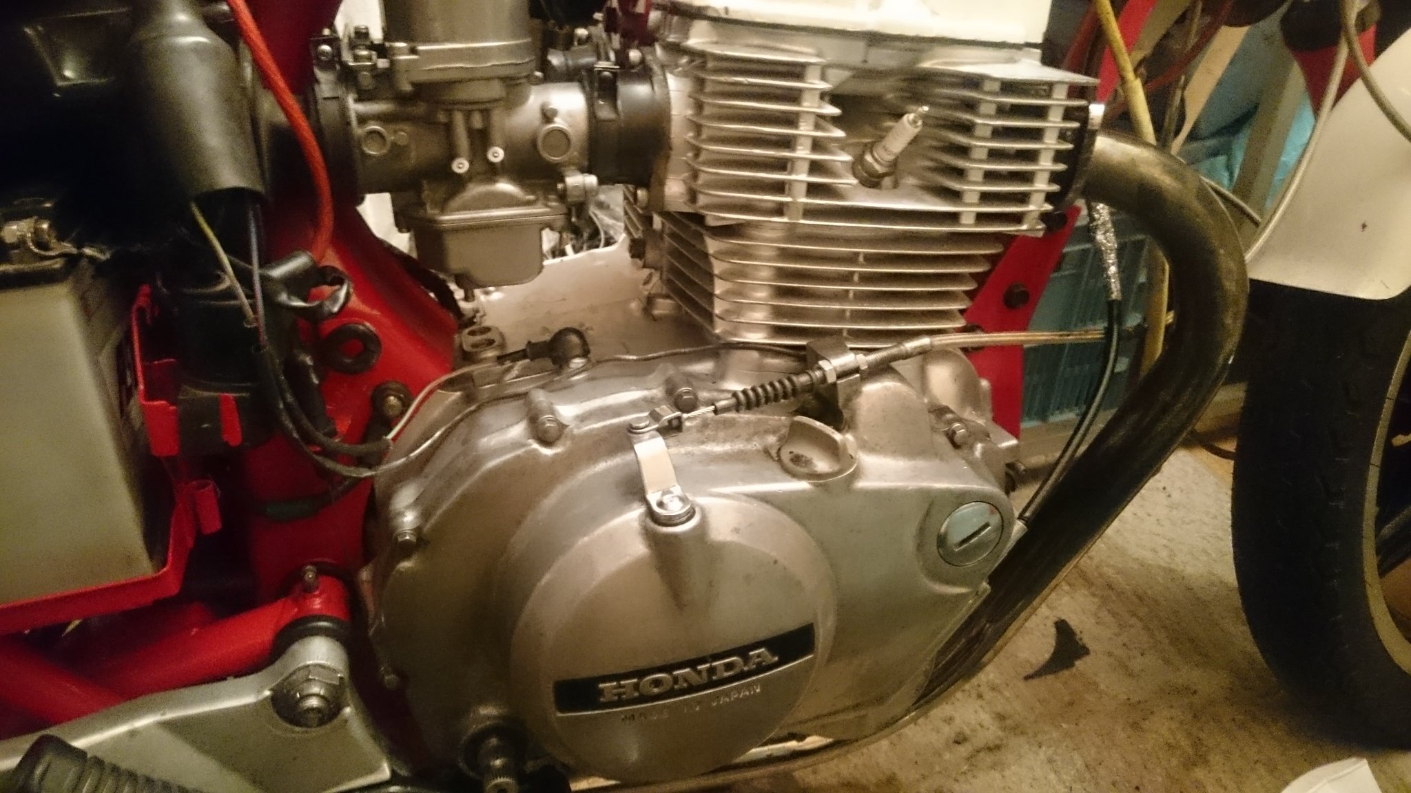 エンジン ホーク バブ cb250t、ホーク、バブ、cb400t、ホーク2、旧車