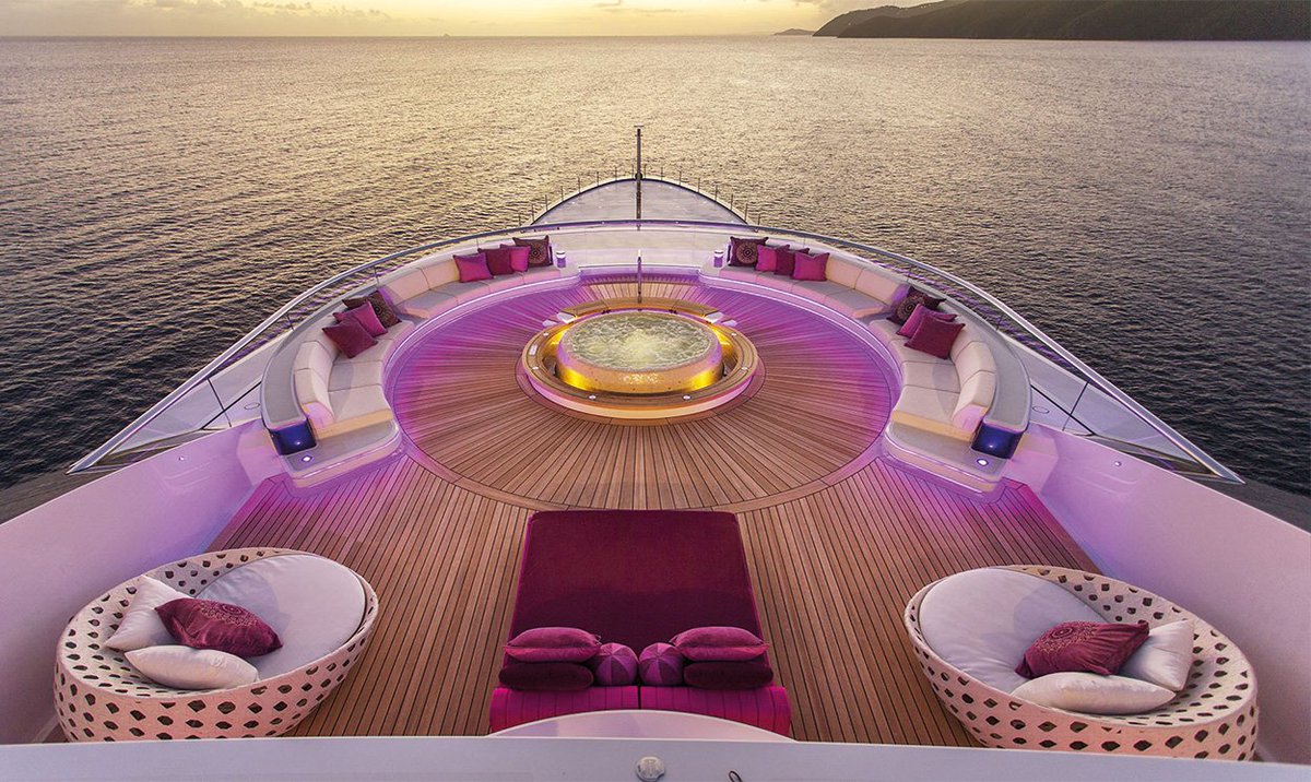 FabFeisty's tweet photo. What can $1 million (excluding food &amp; fuel) buy you for a week on the superyacht Solandge? - https://t.co/NNrwEc5jQn https://t.co/nyzqQs6qyx