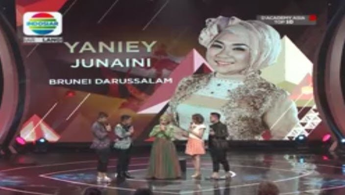 Indosiar's tweet photo. Perubahan Yaniey yang baru membuat Mami Idayu terpukau, #DAcademyAsia https://t.co/c3HdAj6Qye