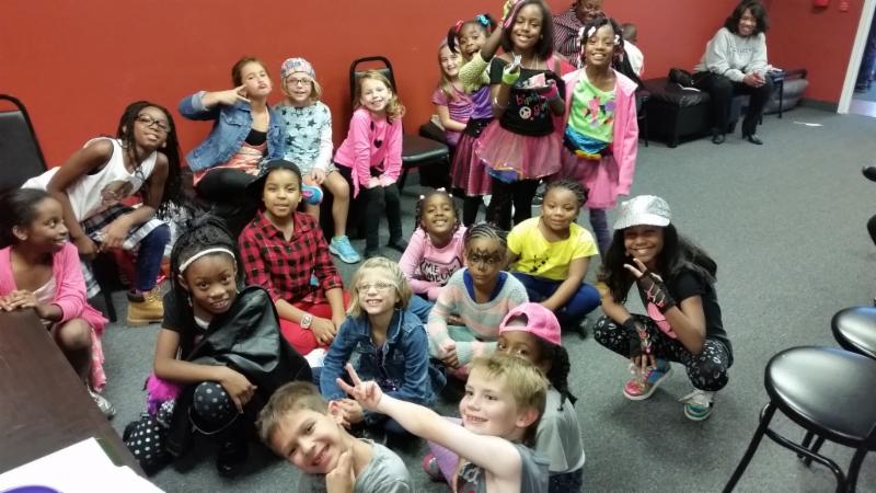ShakerDance's tweet photo. This Saturday @ 11:30am! Hip Hop Zumba, classes just $10!!!  https://t.co/sLERSxsi90 https://t.co/v0jALqckVa