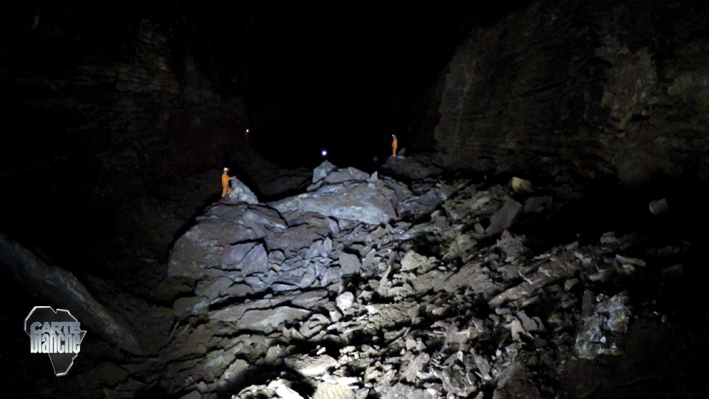 carteblanchetv's tweet photo. [IMAGES] Deep beneath the surface of the Armageddon #SuperCave https://t.co/BahEYyRA1R https://t.co/2HteQFiUWz