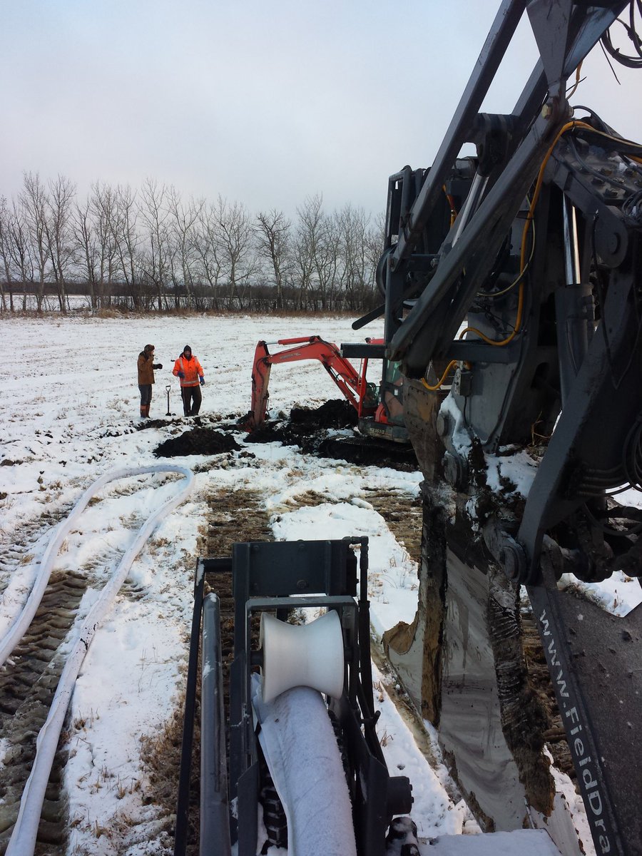 LoewenKeith's tweet photo. We hope to wrap up #tile15 today.
Still no frost, amazing https://t.co/ridNOFg2Z5