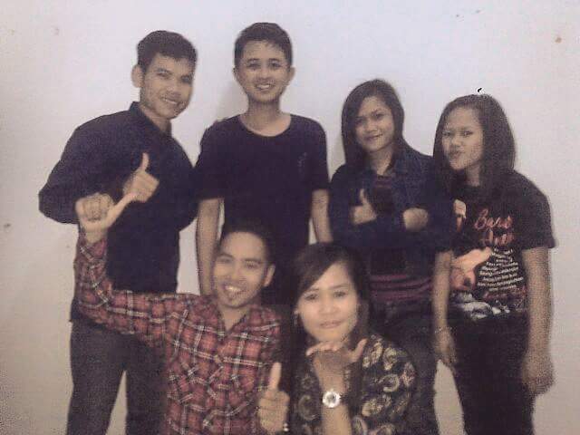 Selamat malam ka @BarefKDI15_  dan semuanya :-* :-* :-* :-*
