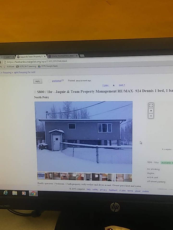 SeanScarlett95's tweet photo. Buying 800 dollar house #backtoalaska #northpole https://t.co/W2E9OgojIl
