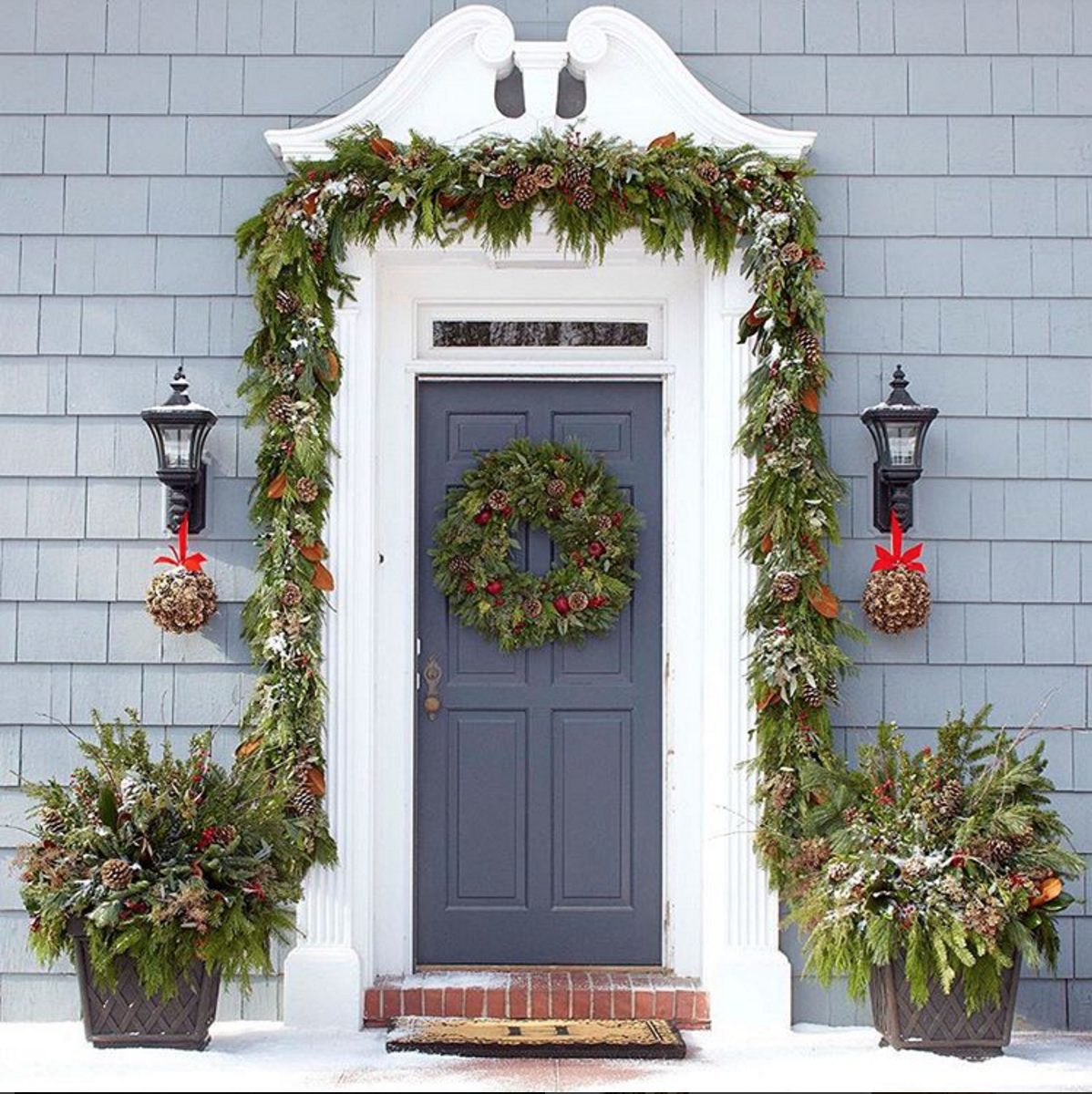 Lowes's tweet photo. Fa-la-la-la-la-llow us on @Instagram for a festive dose of #MondayMotivation: https://t.co/jK3I9Fx4bz https://t.co/c9ZfKkdnHA