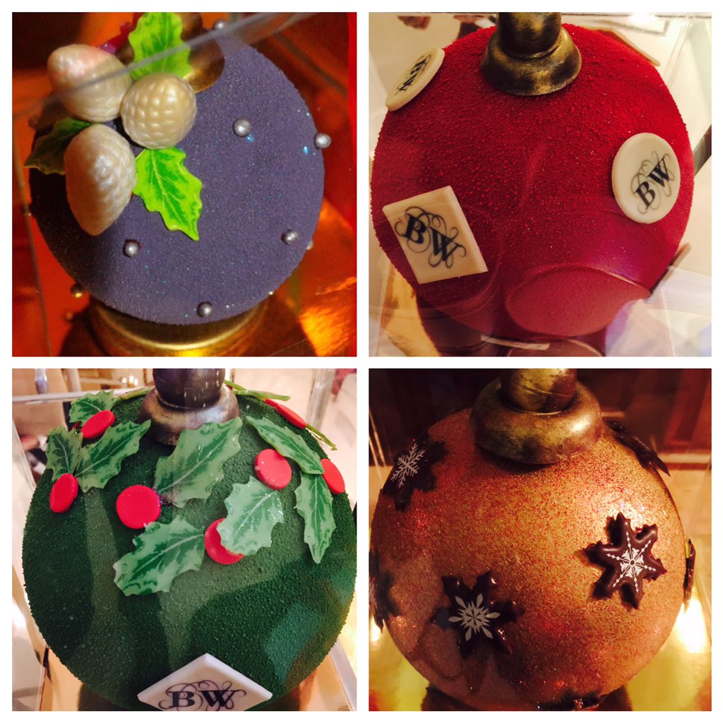 TedNguyen's tweet photo. Cheers to gourmet handcrafted chocolate ornaments at @BeverlyWilshire with @gypsycanyonwine and @NoahFairbanks https://t.co/00GahqDynN