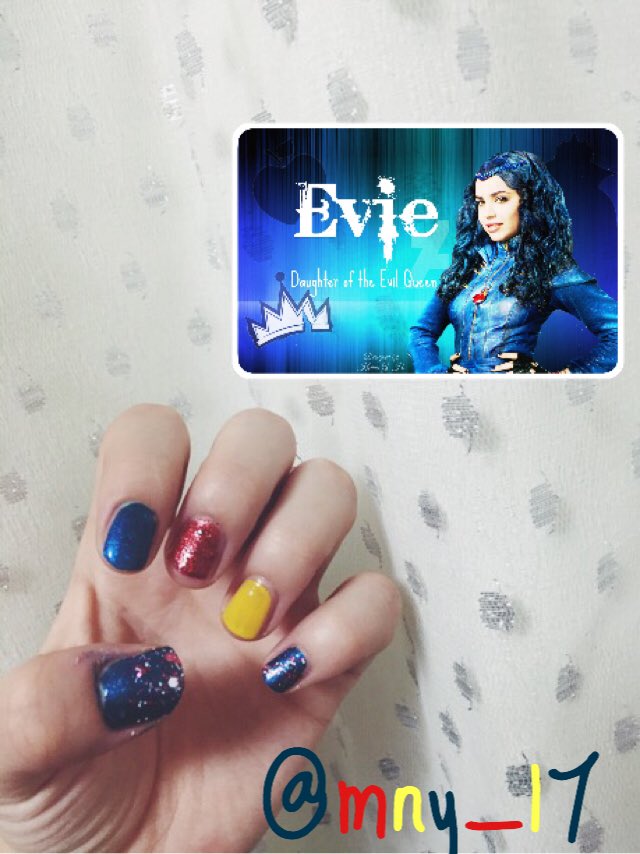 mny_17's tweet photo. #ディセンダント が楽しみすぎて #nails 💅💜
Evieのがお気に入り！
#decsendants #disneychannel https://t.co/MTc6vFWQPS