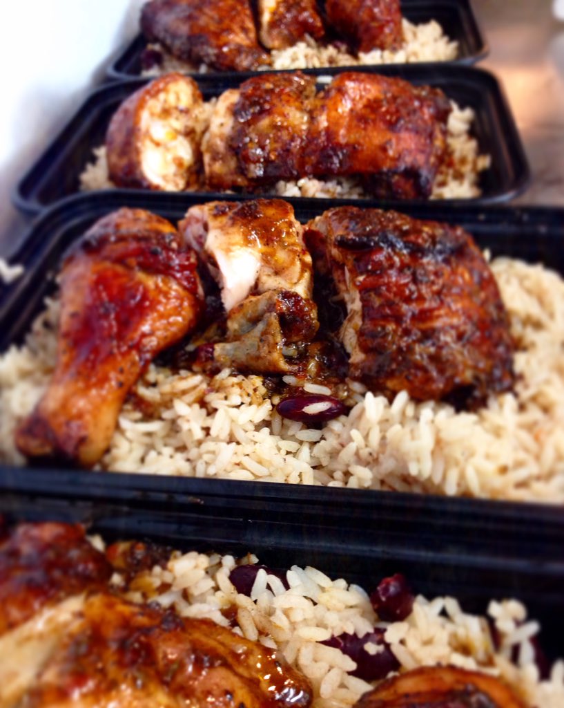 kingcateringTO's tweet photo. No words needed. King's Jerk Chicken.😍👏🍗 #King #KingCatering #Toronto #Caribbean #Jerk #Catering #foodie #foodpornto https://t.co/0U03uJLAaI