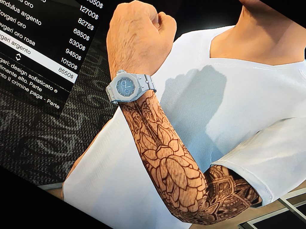 place_88's tweet photo. Anche su gta non si basa a spese ! Audemars @filipposchi 😂😂😂 https://t.co/0F70iXHBHu