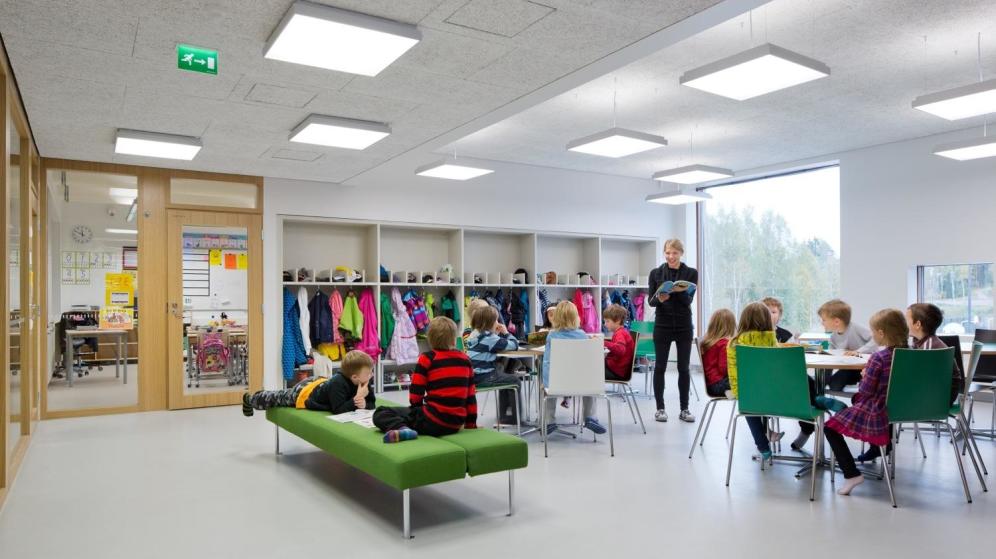educaINTEF's tweet photo. El mejor colegio del mundo es finlandés y tiene tres cosas que los demás no tienen. https://t.co/fonWOE5hE5 https://t.co/EwAWbUPGan