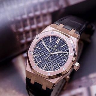 BrandNameWatch's tweet photo. @BMRTG @watchesell #luxury #watchswag #designerwatch https://t.co/gPy3U468Tc https://t.co/Geg59sN9vI
