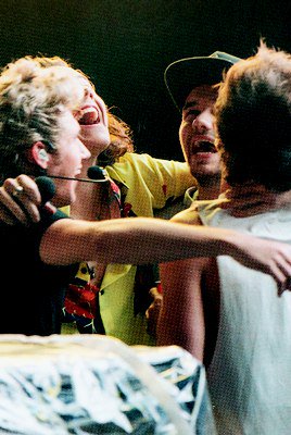gi_burgerqueen's tweet photo. Massive thank you @onedirection for everything you have done for us!
I pinky promise to stay till the end 💕 https://t.co/VN7Gl79Bwl