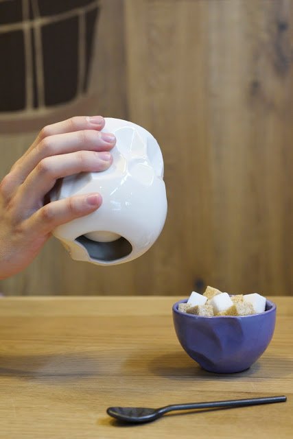 imaterialise's tweet photo. Modernizing Traditional Material with 3D Printing: @_jadecrompton’s “Digital” Ceramics https://t.co/ok40XVXgXf https://t.co/NrbNnPLc8Y