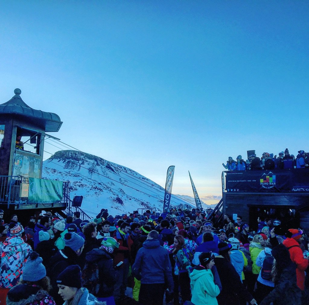 Raving on the slopes because it's so busy inside the place! <a href="/rise_festival/">Rise Festival</a> #ibizarocksthesnow