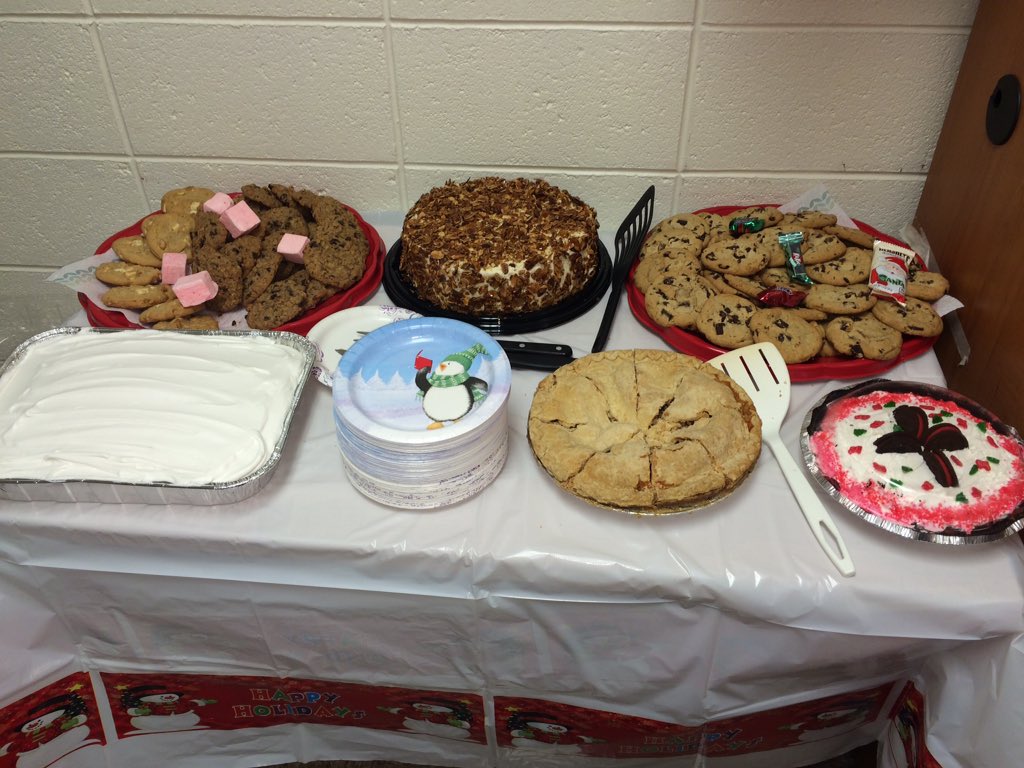 pta600weston's tweet photo. @WestonSchool1 lunch is ready to roll!! https://t.co/3M9mV2Mjbn
