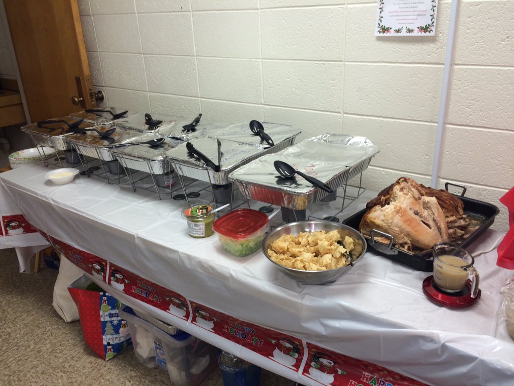pta600weston's tweet photo. @WestonSchool1 lunch is ready to roll!! https://t.co/3M9mV2Mjbn