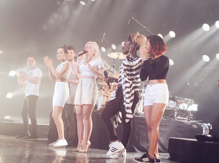 hikarih_'s tweet photo. @cleanbandit Had such a great time! Thank you so much!! You are awesome xxx #BanditAsia #Japandit https://t.co/6uXgUBFaPW