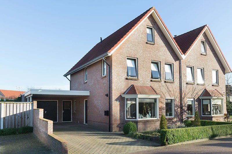 Weusthuis_Mak's tweet photo. NIEUW IN DE VERKOOP: halfvrijstaand woonhuis aan Het Wollegras 6 #7665DS6 #Albergen. Info: https://t.co/grqEuukJHO https://t.co/XiAE5wHUMQ
