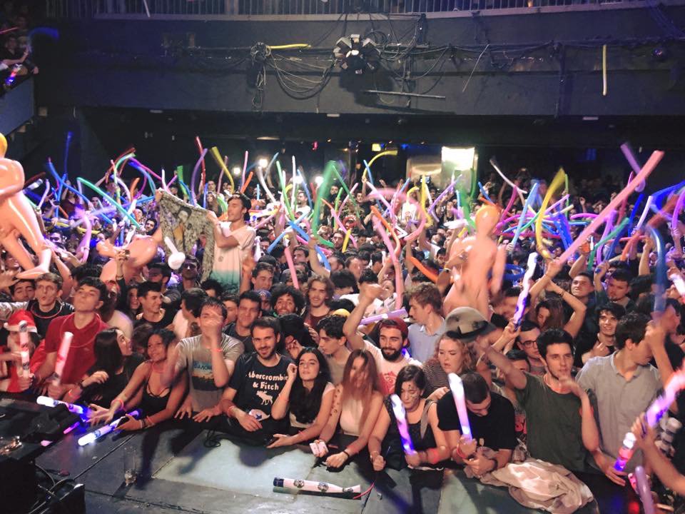 ZoologicoCLUB_'s tweet photo. Gracias Animales! Gracias a todos los artistas y a todo el equipo del club!
Noche de 10!
Nos vemos pronto!
#zoorules https://t.co/bDFmtyQdMe