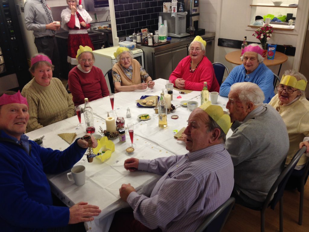 Christmas meal for our elderly customers today.Meant so much to them! <a href="/AberMetro/">Abergavenny Tesco</a> @kniki31 <a href="/colly75/">Paul Collingridge</a> @AndreaMallalieu