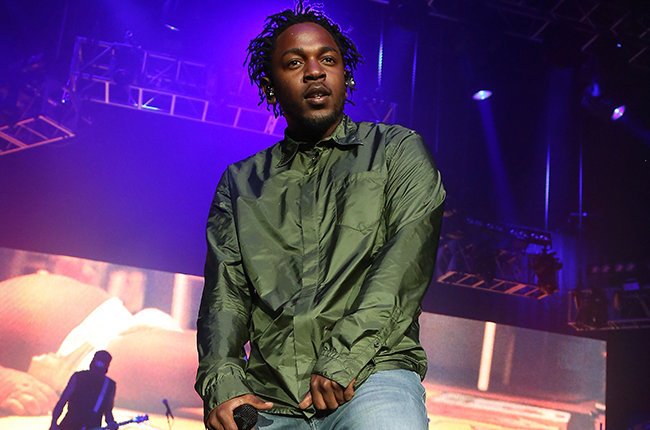 Complex's tweet photo. Drake, Kendrick Lamar, and the struggle to make timeless music in an age of immediacy:
https://t.co/0QmQtFjxj2 https://t.co/F6OoM44p4O