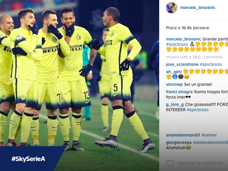 SkySport's tweet photo. #EpicBrozo mania, la posa dell'interista #Brozovic spopola sui social. https://t.co/VKlT4Wtvjz #SkySerieA https://t.co/ykKI1u3zNd