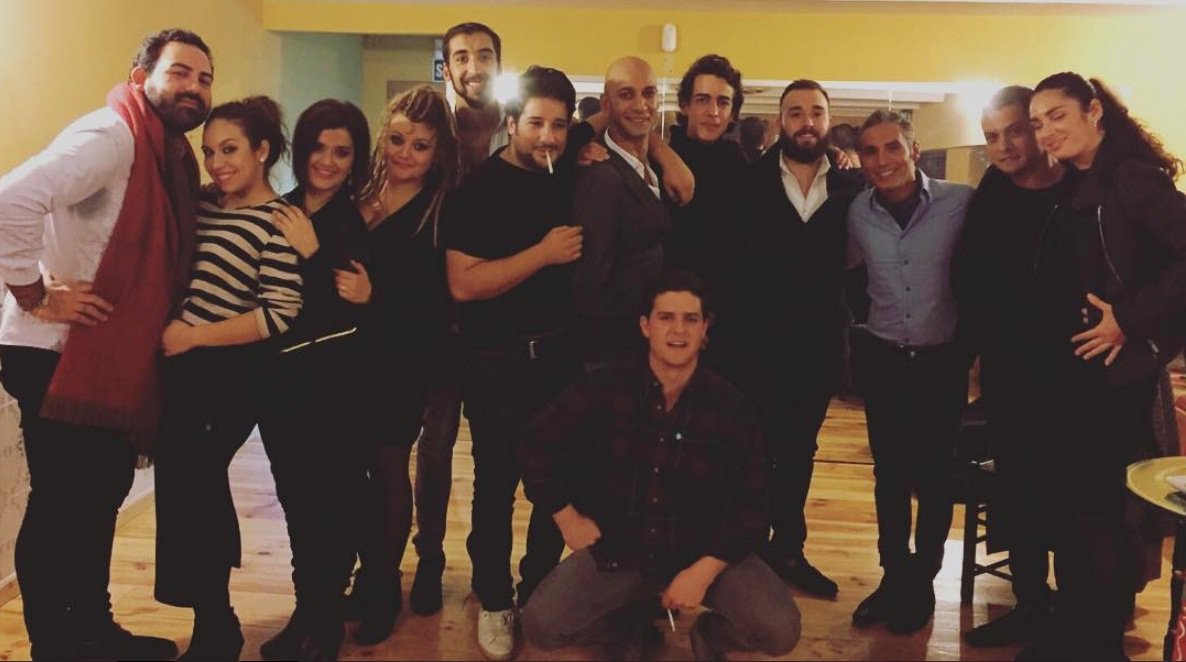 ElFaraonDeJerez's tweet photo. En @LaMadrugaSL durante la "Zambomba de Jeréz" rodeado de amigos y compañeros!
Gracias a todos por venir! https://t.co/3x6MGGlx33