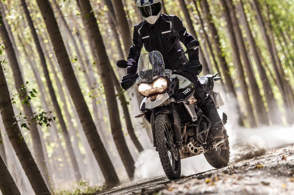 IndiaTriumph's tweet photo. Congrats all you Tiger owners &amp; all #TigerObsessed! #TriumphTiger wins Bike of the Year at #cnbawards! #drumroll https://t.co/6kEtIZ7kyg