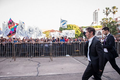 NotinacTW's tweet photo. Kicillof: “Preanuncian una devaluación y eso genera enormes desarreglos en la economía” https://t.co/K0bi9fyM7z https://t.co/LsIz6S0S4Y