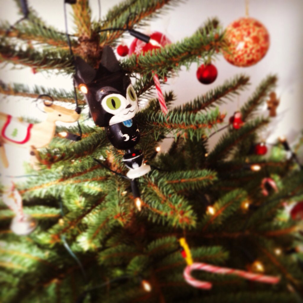 ridethecarousel's tweet photo. Silly Tick Tock your not a Christmas decoration! Seasons Greetings #ridethecarousel https://t.co/1uc76NpnEq