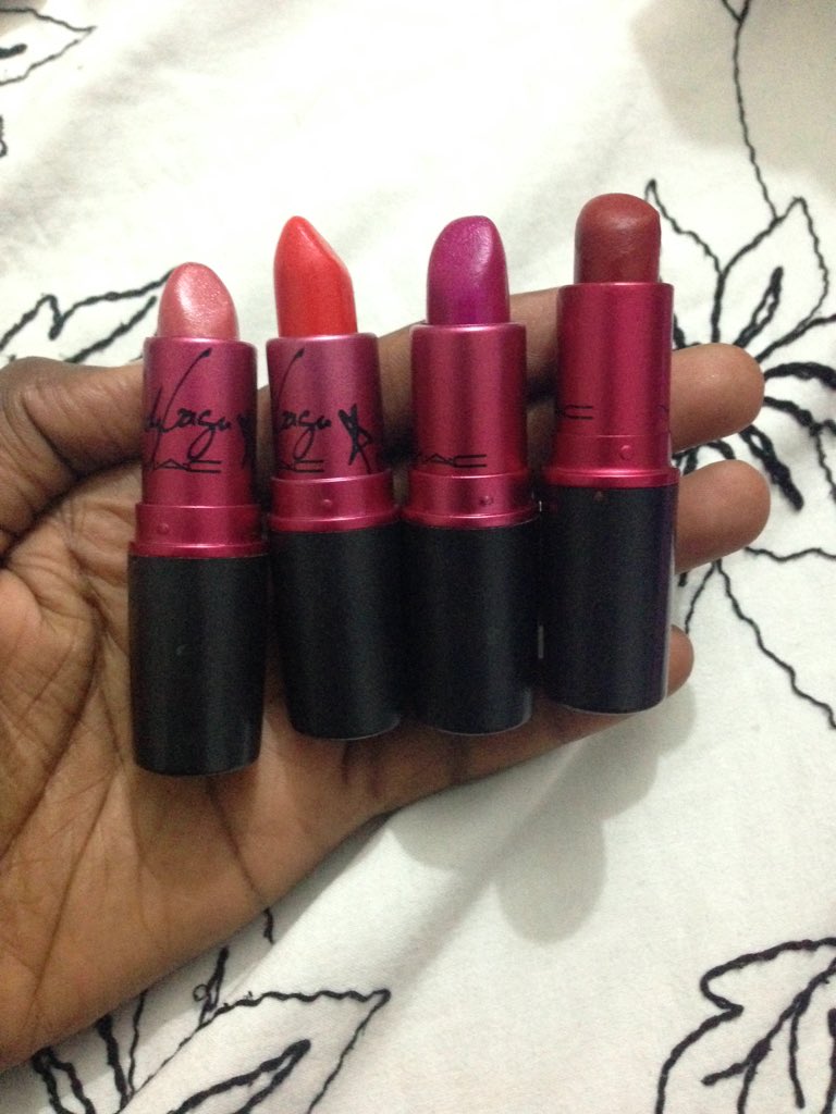 229People's tweet photo. Une obsédée des RAL je suis 😍😍 #makeupOrnot https://t.co/zOT1aTjGbE