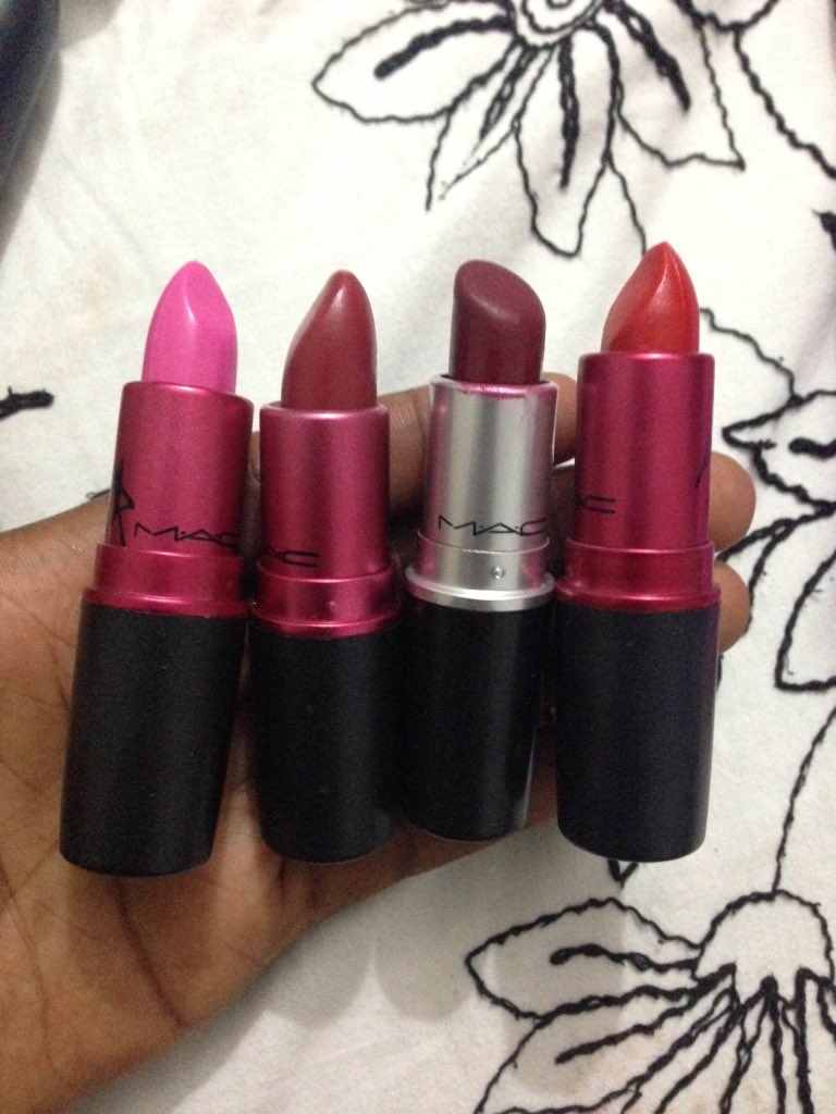 229People's tweet photo. Une obsédée des RAL je suis 😍😍 #makeupOrnot https://t.co/zOT1aTjGbE