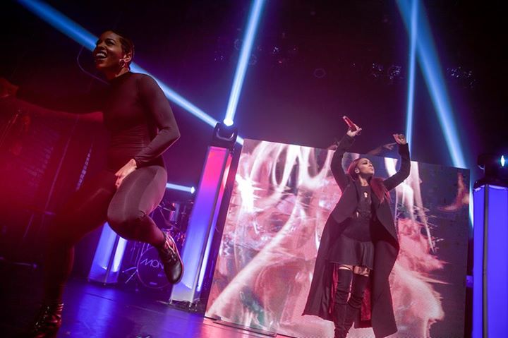 GramercyTheatre's tweet photo. .@MonicaBrown brings back true R&B at her sold out #CodeRedExperience last night w/ @IamRicoLove!๐ท: @SinestraStudios https://t.co/g95RNMVVRr