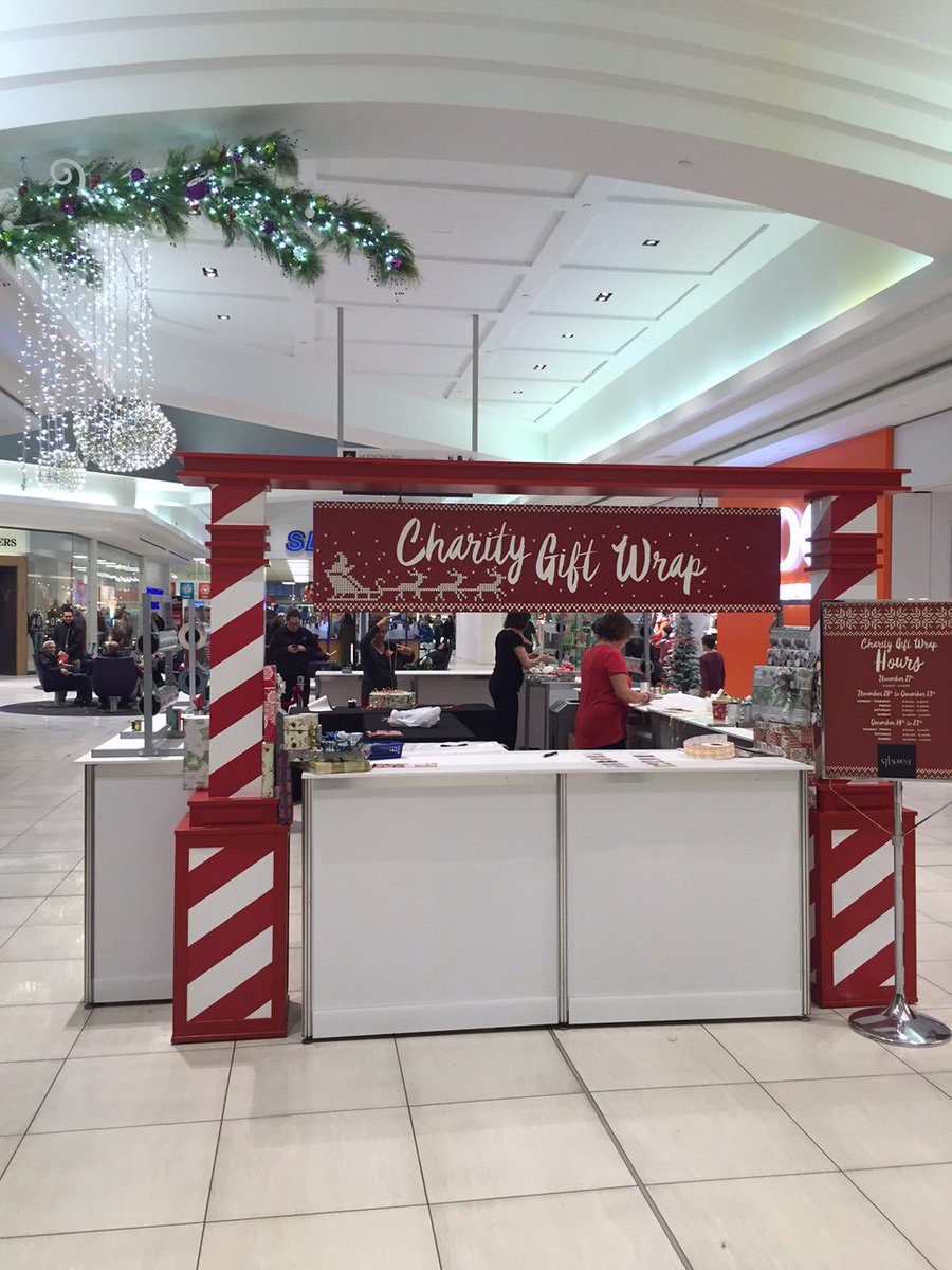 StLaurentCentre's tweet photo. Once your shopping is done, visit charity gift wrap for the finishing touch. $$ to #ocapdd https://t.co/6JBUtMCxp9 https://t.co/bGP2yCc2en