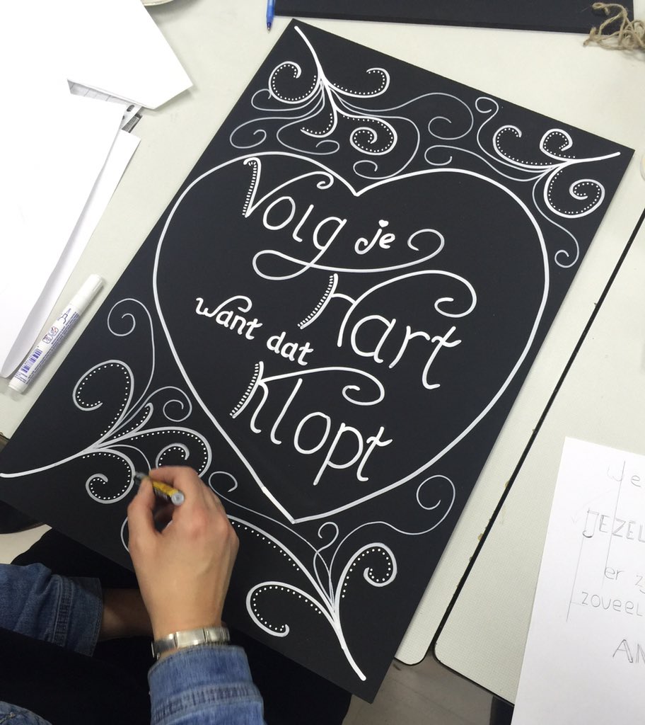 En zo is het!prachtige Chalkboarden gemaakt door een groep leidsters van @doomijn #workshop#teambuilding#studionous