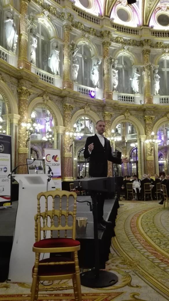Laura Bourquin (@lauritasoledad) on Twitter photo Un magicien au gala de la <a href="/COCEFParis/">COCEF (Officiel)</a> on like ! <a href="/ParisValdemarne/">Paris Val de Marne</a> Un magicien au gala de la <a href="/COCEFParis/">COCEF (Officiel)</a> on like ! <a href="/ParisValdemarne/">Paris Val de Marne</a>