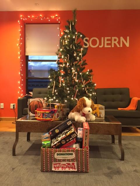 Sojern's tweet photo. 'Tis the #SeasonOfGiving @T4TNYC #SojernGivesBack #TeamNY https://t.co/ugussEtLlK