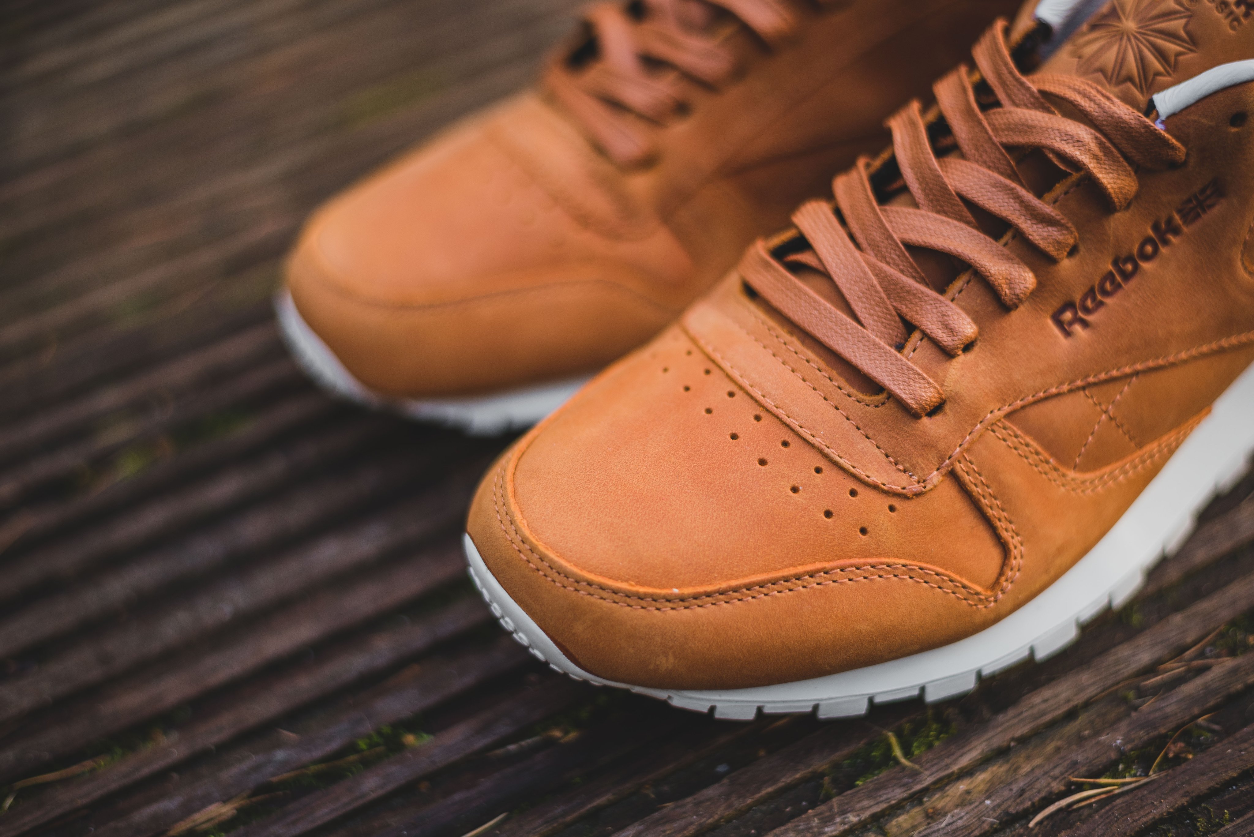 HANON on Twitter: "Reebok Classic Leather Lux in rust is available to buy ONLINE #reebok #hanon https://t.co/jDYU9HGkj7 https://t.co/PbfnExBqam" Twitter