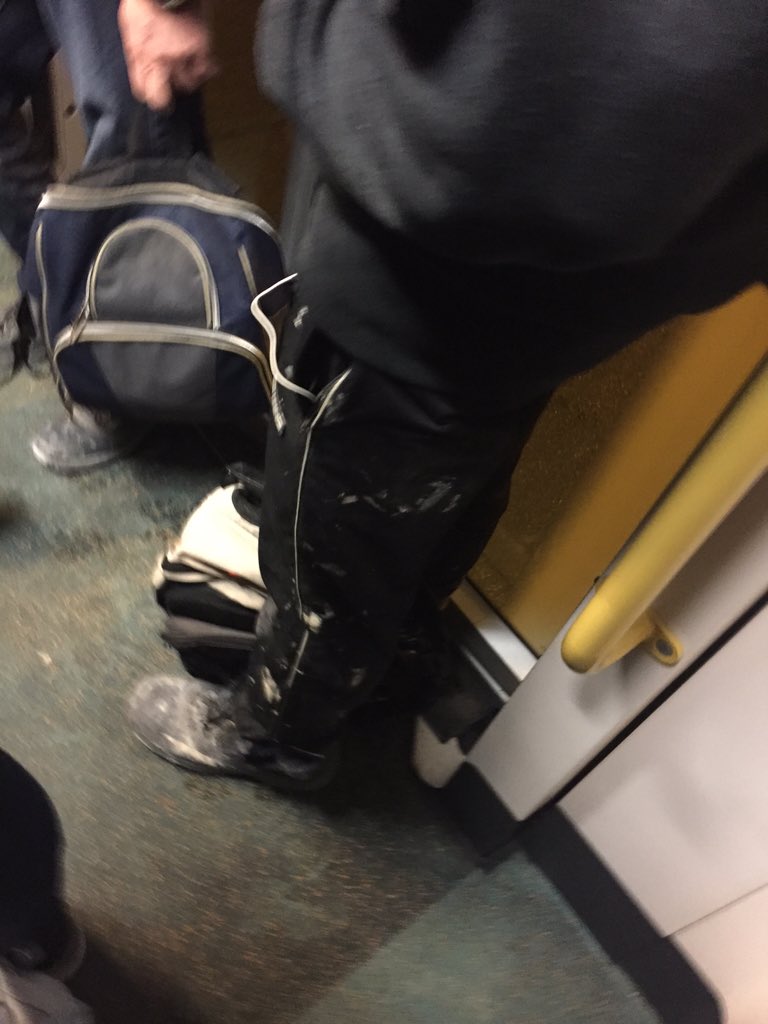 darrensteels's tweet photo. @littlerobbiggob #humanCCTV on the tram home
๐โก๏ธ๐๐
ฟ๏ธ๐
ฐint splatt ๐ฅ trakkie https://t.co/CdSS3BTo8c