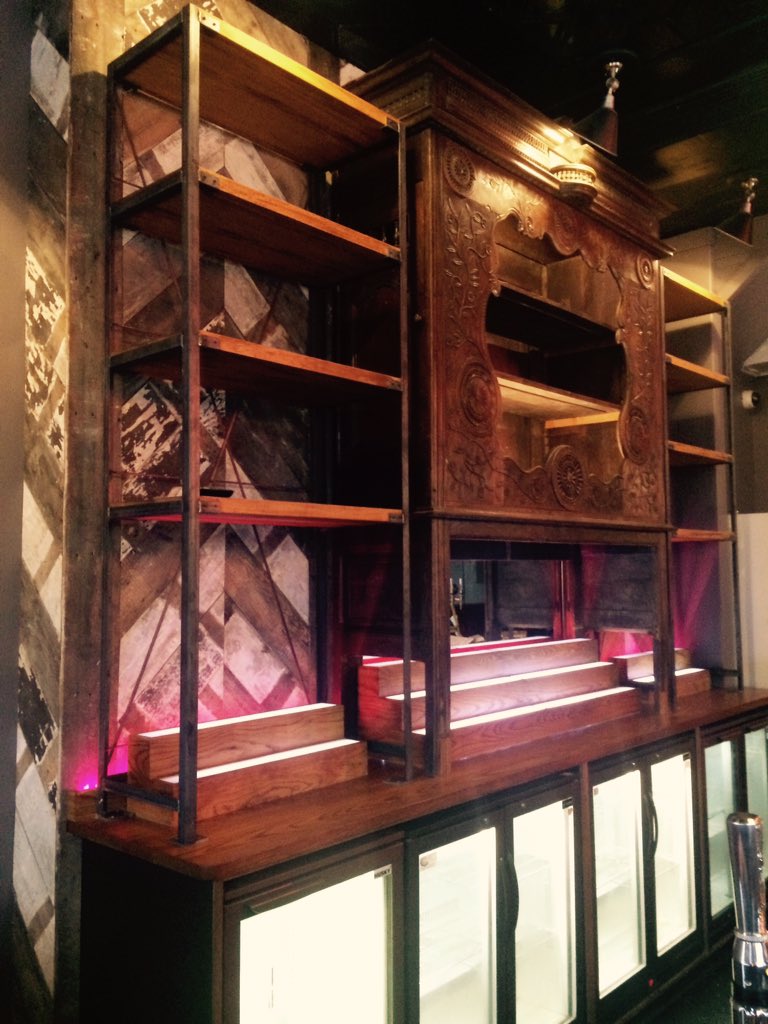 rosemeaddl's tweet photo. Final handover before Christmas and yet another great transformation @RailwaySW4. Good luck Alex https://t.co/G02NzqBPCj